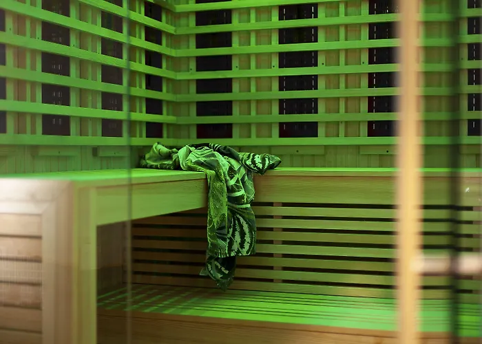 2060 The NewtonHostel